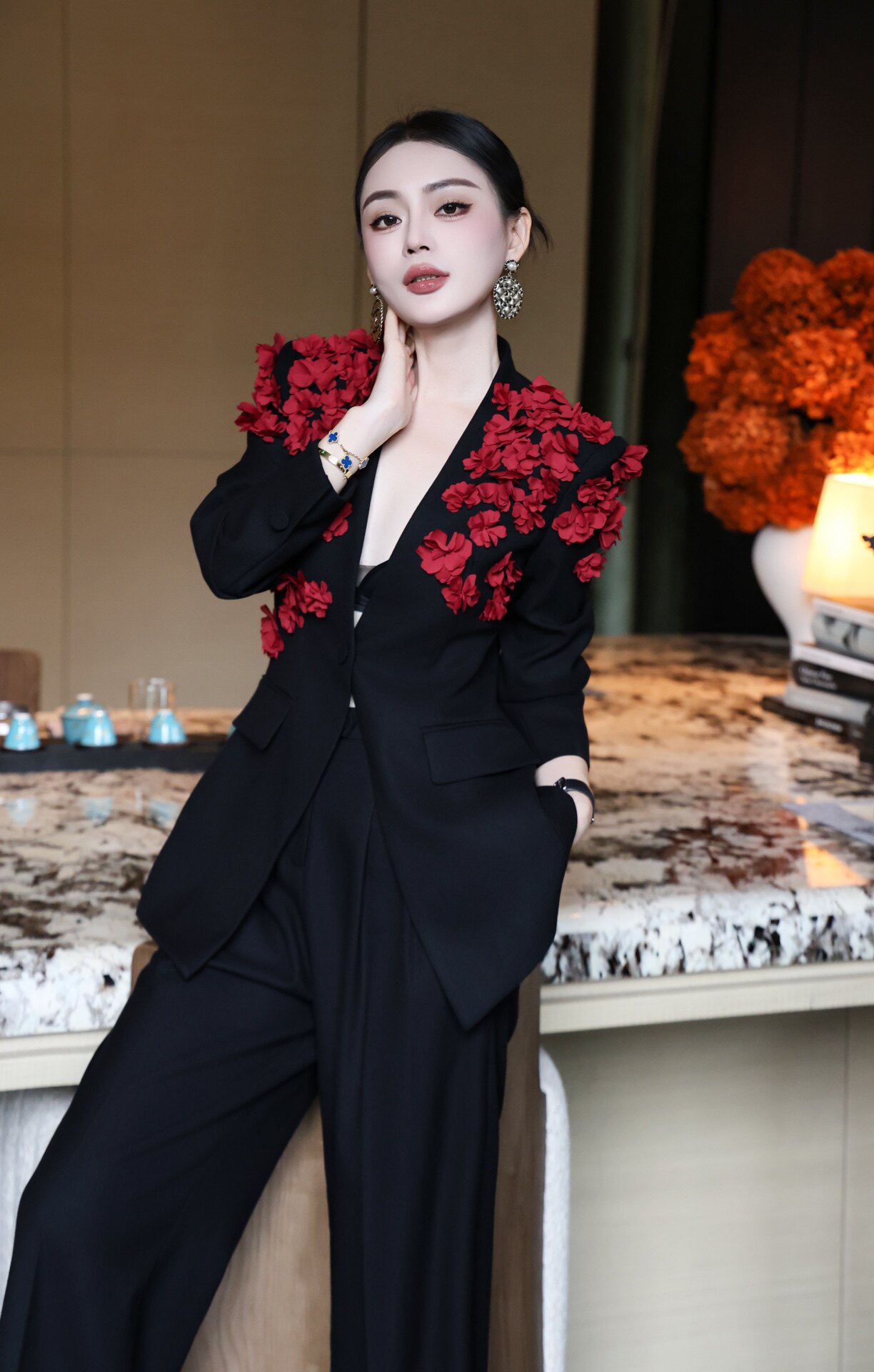 现货26年新款套装高品质轻奢系列西装外套配长裤修身显瘦两件套