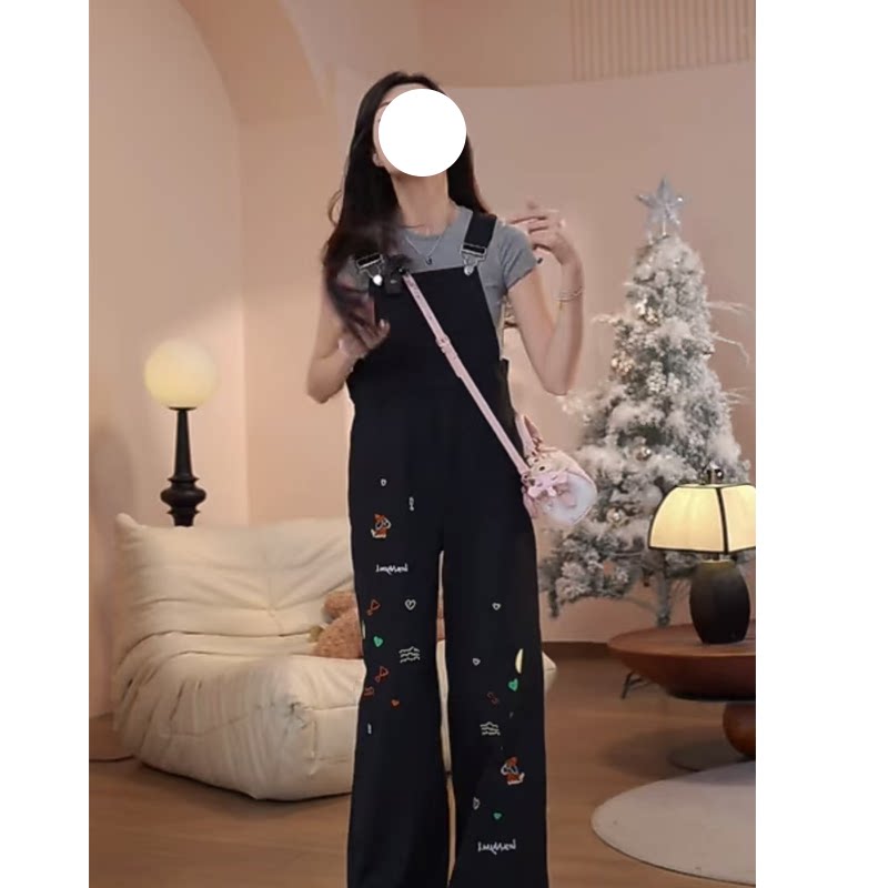 送运费险!小君君刺绣牛仔背带裤