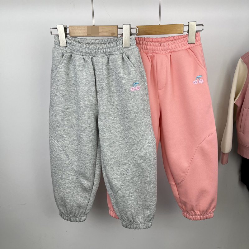 马其顿秋季女童针织休闲裤时尚百搭女孩子收口运动裤宽松洋气卫裤