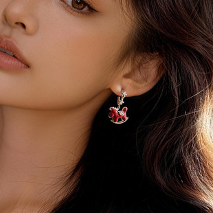 999纯银针新年红色小马耳环女2025新款高级感耳坠耳钉本命年耳饰
