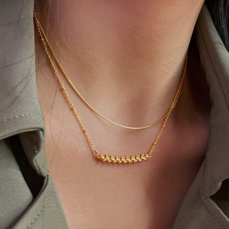 玫瑰金柳钉项链女高级感轻奢小众设计冷淡风新款小香风锁骨链颈链