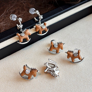 纯银木质小马耳钉女2026新款小众独特高级感耳环过年耳饰复古耳夹
