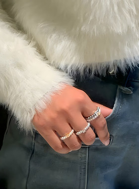 施家华子锆石弹力黑色珍珠戒指女2026新款小众设计轻奢高级感指环