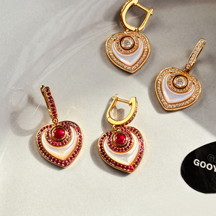 天然白贝母复古新年红色爱心耳环耳坠女2026新款独特漂亮耳扣耳饰
