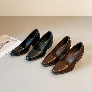 女鞋 2026早春新款 女方头气质通勤高跟鞋 单鞋 简约百搭粗跟软皮7cm