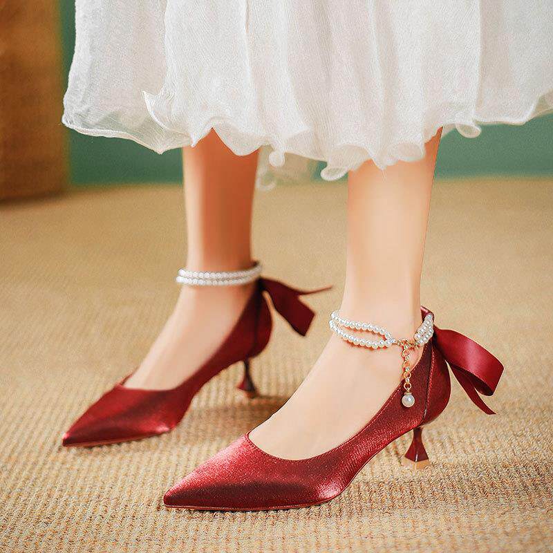 红色婚鞋蝴蝶结尖头高跟鞋细跟玛丽珍鞋2026新款春秋珍珠中跟单鞋