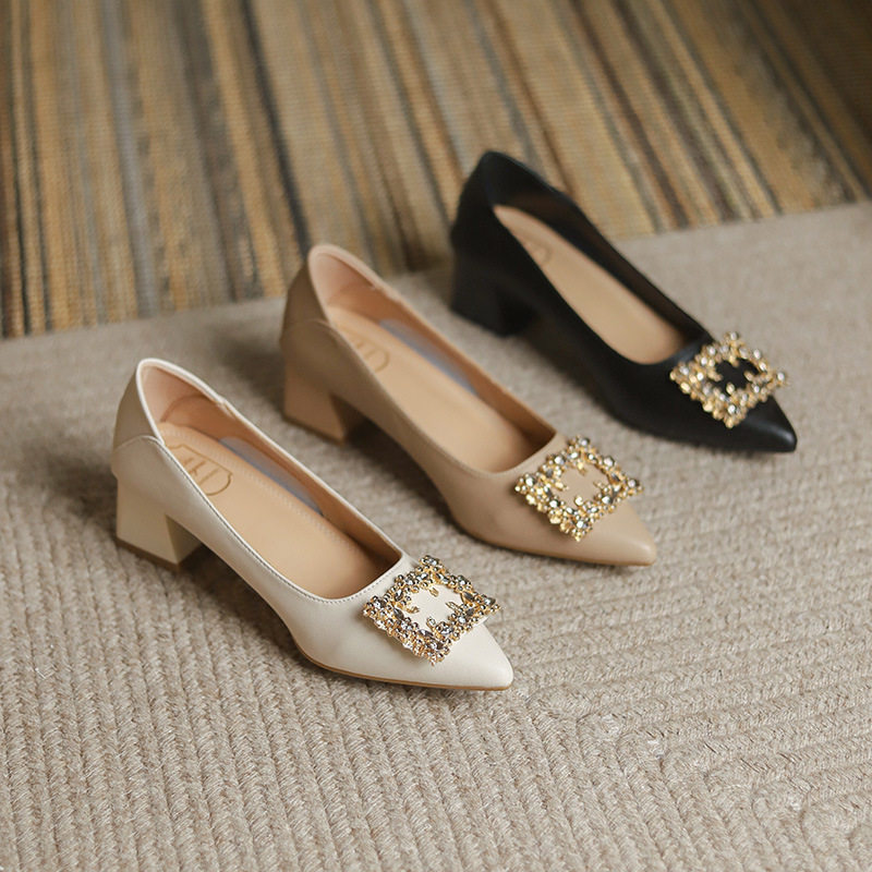 真皮尖头粗跟单鞋女2026春夏季新款法式浅口中跟妈妈鞋水钻高跟鞋