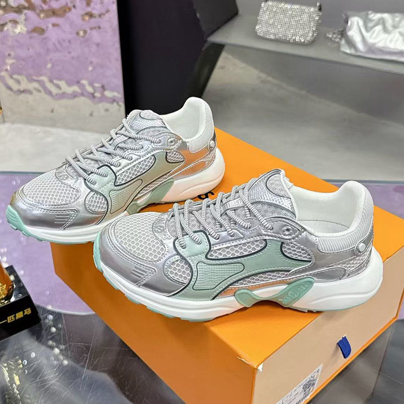 顶版高端时尚老爹鞋女拼色透气网面运动休闲鞋轻软厚底户外健步鞋