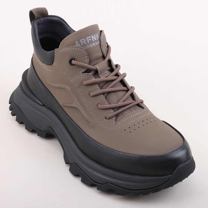 头层牛皮高帮鞋男2025款真皮时尚百搭休闲鞋轻便软底户外运动皮鞋