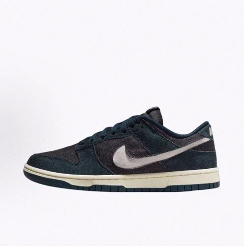 Nike Dunk Low  低帮 板鞋 女款