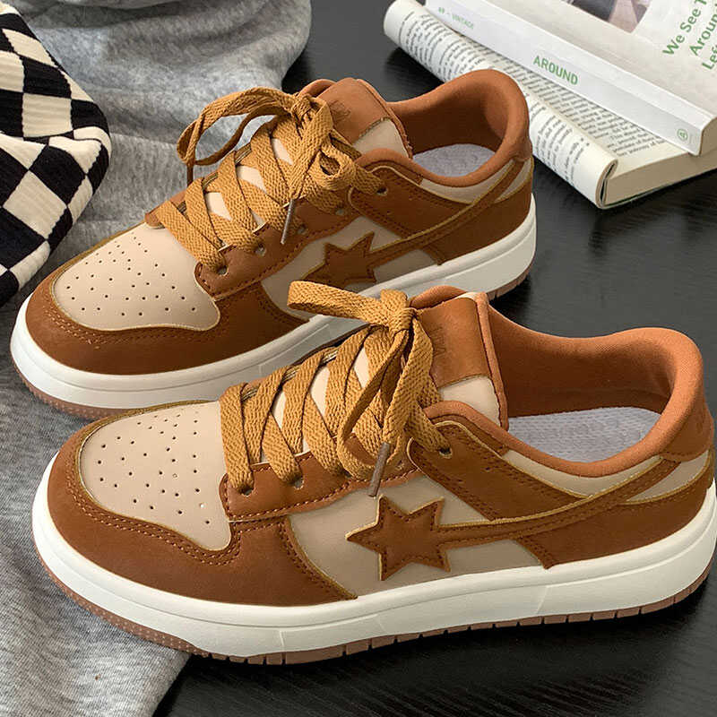 休闲款2024新款粉色环球星星板鞋