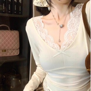 秋冬纯欲内搭打底衫蕾丝拼接v领长袖t恤女修身显瘦独特绝美小上衣