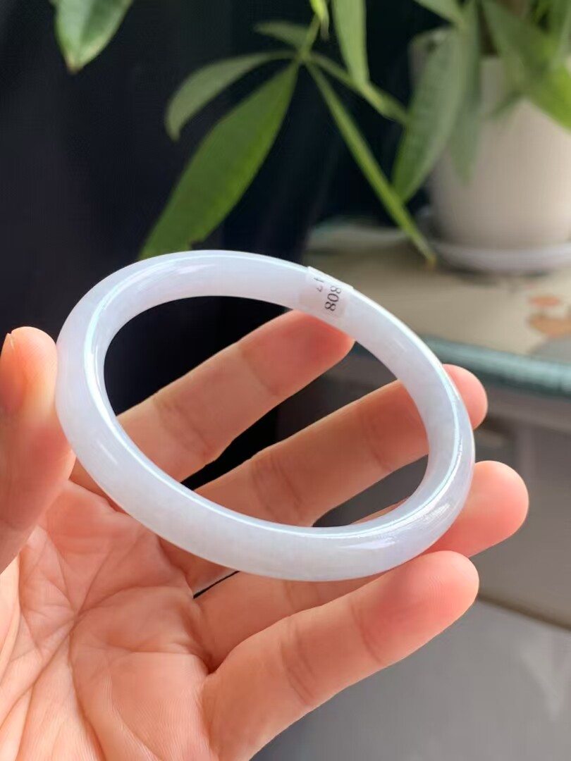 天然缅甸翡翠手镯A货57尺寸粗8冰糯浅紫春彩圆条细条颜色耐看漂亮