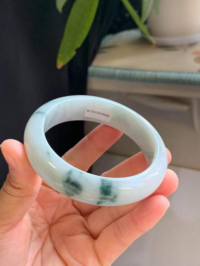 天然缅甸翡翠手镯A货58尺寸宽16厚9.2冰糯细底水墨画飘花福利捡漏
