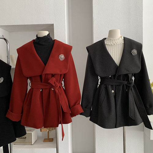 欧玛莱 海军领毛呢外套女中长款系带收腰长袖胸花保暖大衣潮 5783