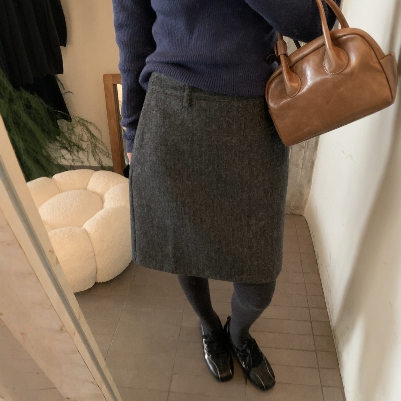 深灰色羊毛呢半身裙显瘦直筒裙