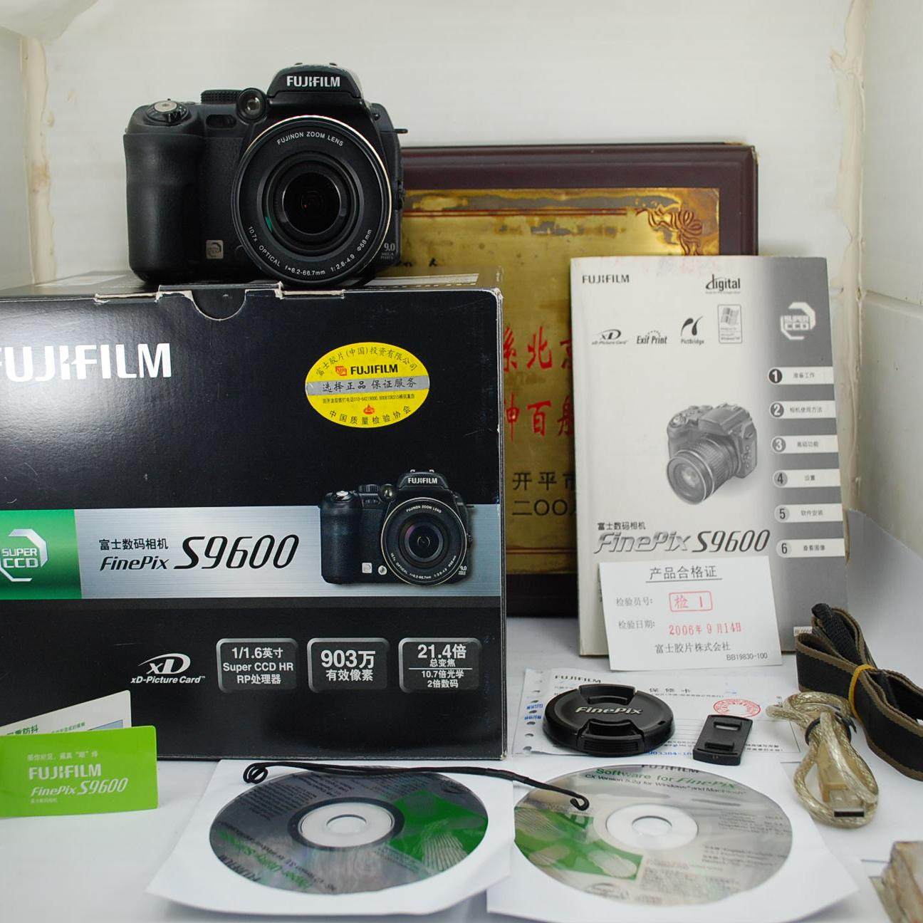 Fujifilm/富士 S9600 数码长焦相机 28-300镜头 便携 900万像素 