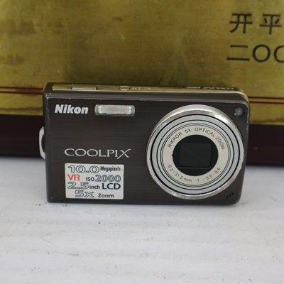 Nikon/尼康 COOLPIX S550 卡片机 复古收藏口袋便携数码相机