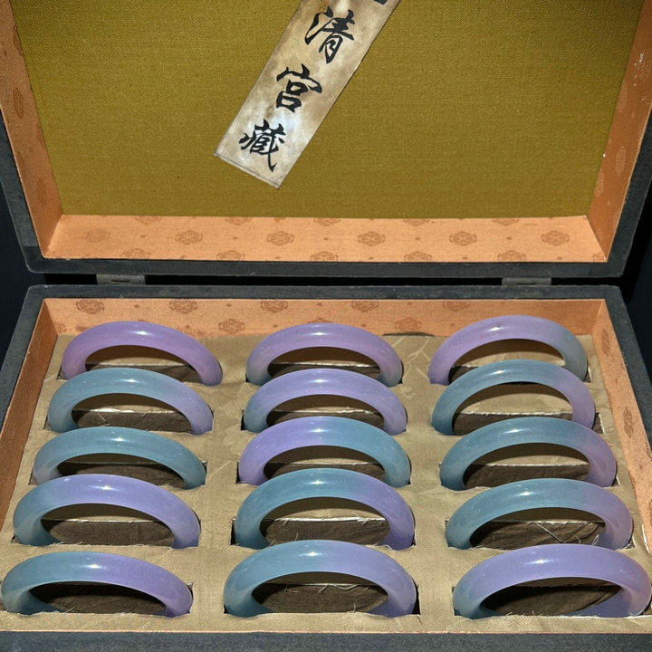 精品冰种老翡翠圆条手镯女冰透紫罗兰玉石正圈双色手环玉镯礼盒装
