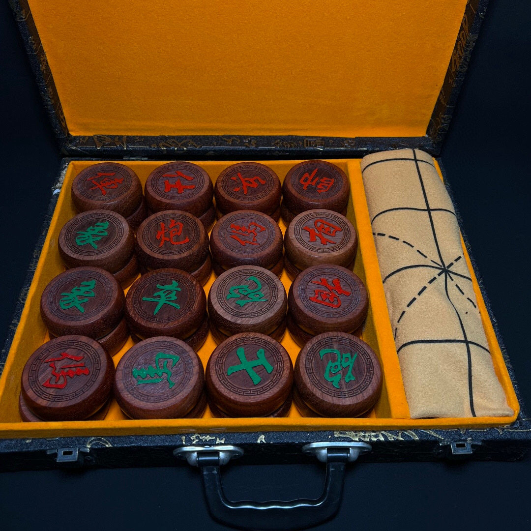 精品实木中国象棋套装礼盒装老料花梨木中式国标成人带皮革礼品盒