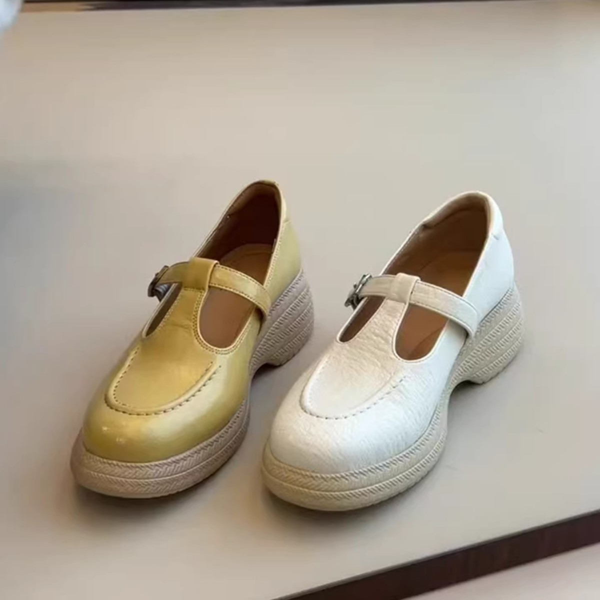 学院复古厚底草编乐福鞋女简约舒适法式小皮鞋黄色坡跟圆头单鞋