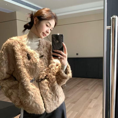 小香风棕色羊羔毛环保皮草外套
