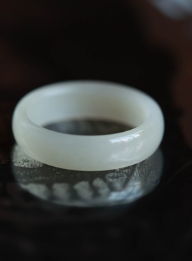 泼墨。温润细腻  天然和田玉扳指指环 韵味足   特惠