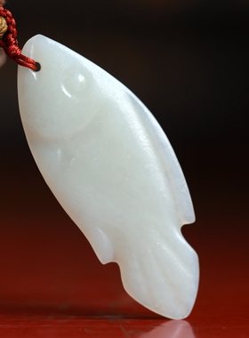 泼墨。天然和田玉 白糖色温润油腻质朴   栩栩如生   吊坠 / 玉佩
