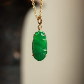 吊坠 泼墨 18K黄金扣头项链 天然飘绿A货翡翠 不含链 富贵有鱼