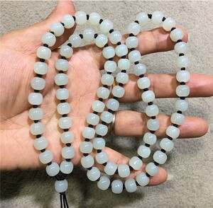 路路通项链挂绳和田青白玉