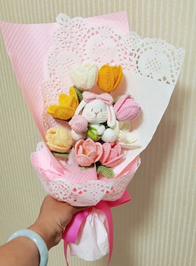 成品毛线钩针小兔子郁金香花束成品毕业季生日礼物送女友闺蜜老师