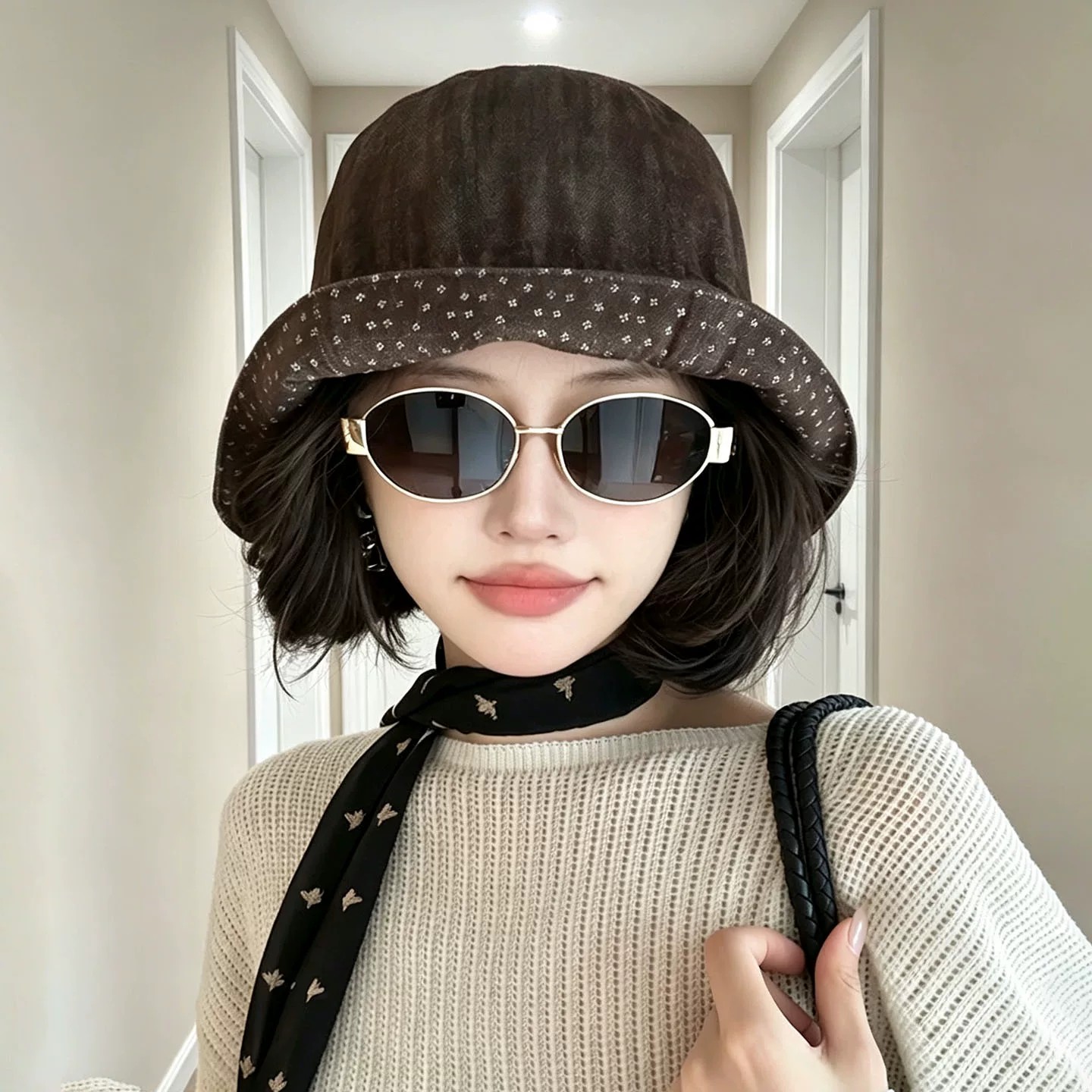 秋季女款宽檐防晒显脸小渔夫帽