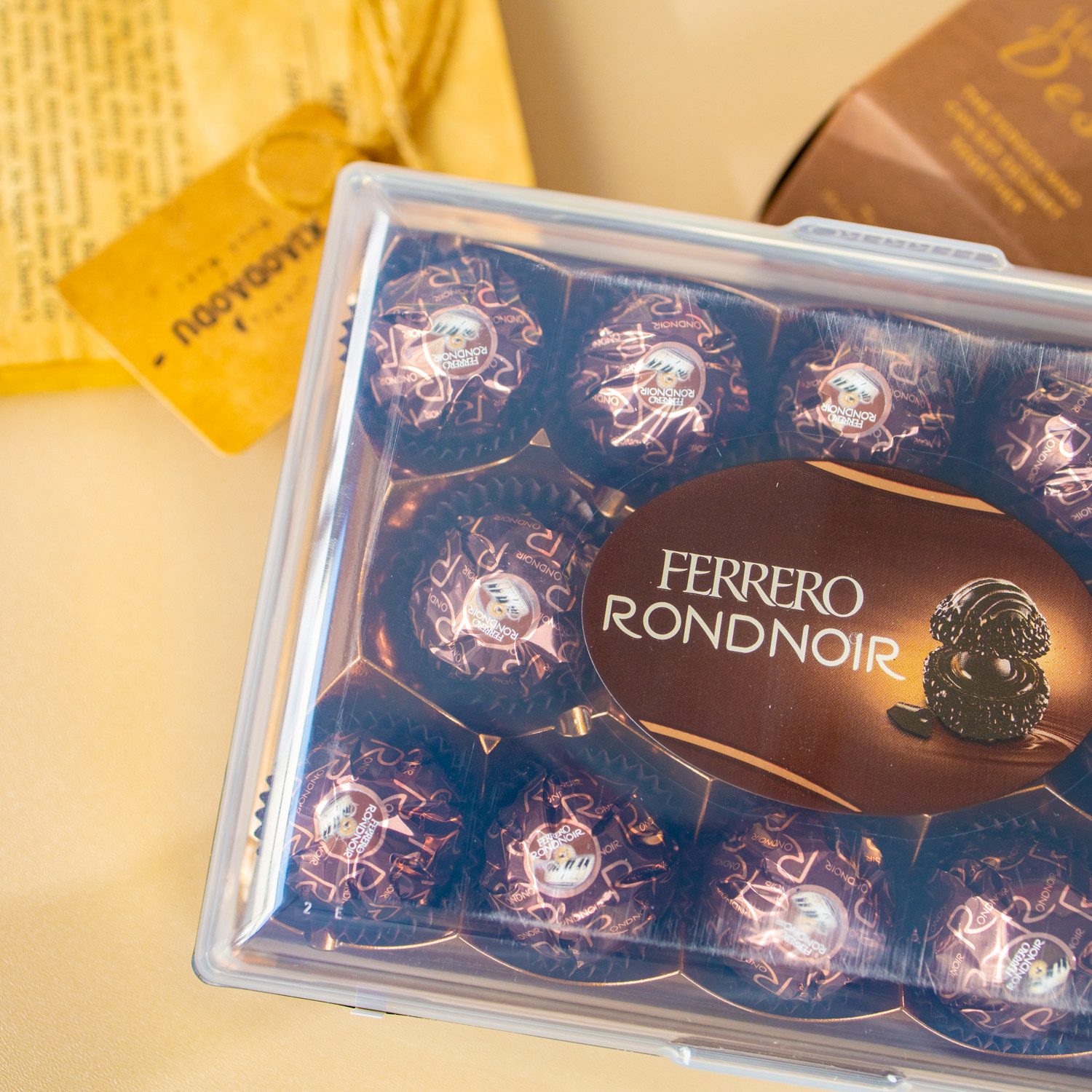 极少见的费列罗黑莎德国生产进口巧克力新年情人节零食礼盒