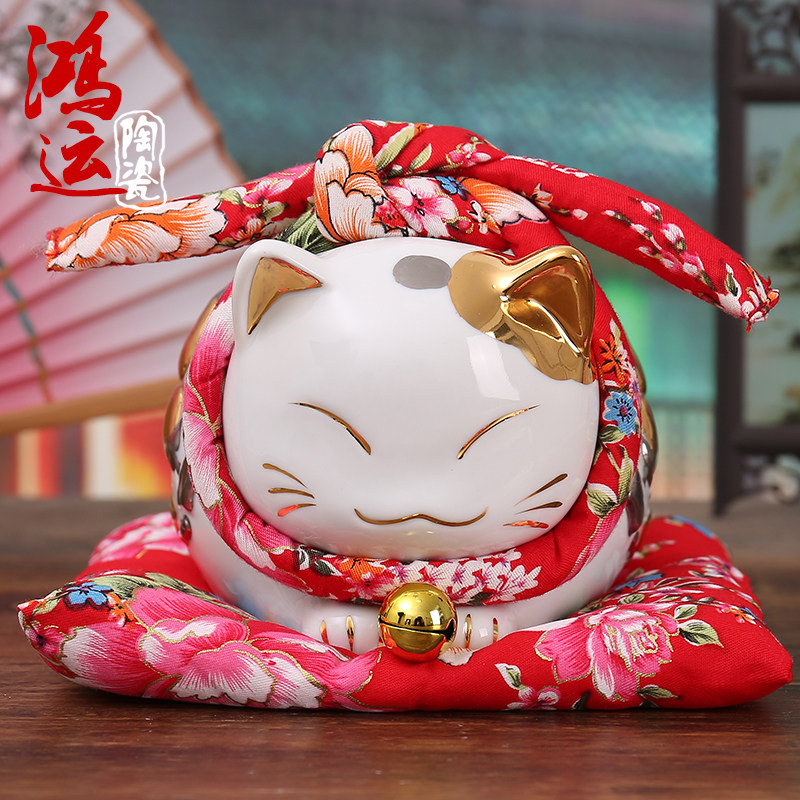 日本金色抓金猫 趴猫存钱罐招财猫 汽车摆件陶瓷家居装饰品
