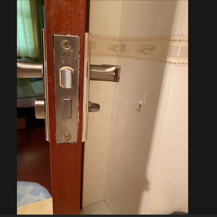 双舌插芯门锁面板孔距可调免开孔门把手假插芯单舌锁2个螺丝锁