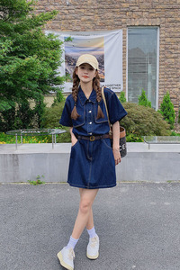 甜辣港味复古chic牛仔连衣裙女夏季2025年新款质感高级感修身裙子图片