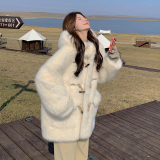 奶fufu米白色牛角扣连帽羊羔毛外套女冬学院风毛茸茸皮毛一体大衣，女装羊羔毛/颗粒绒，浙宝289