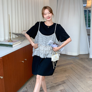 碎花木耳边吊带拼接假两件连衣裙女2025夏新款宽松休闲黑色T恤裙图片