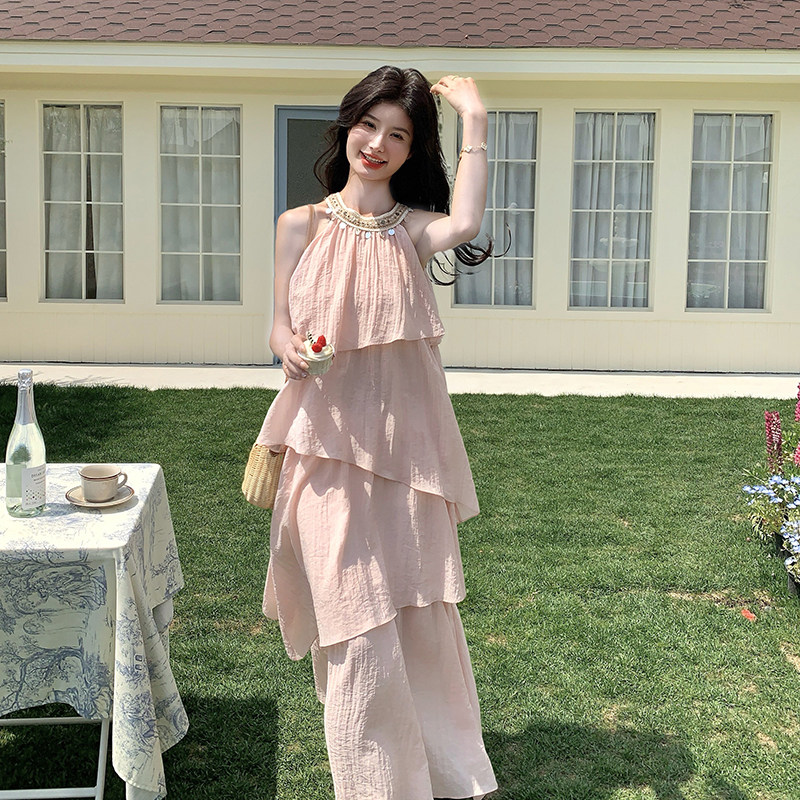多巴胺粉色无袖挂脖连衣裙女夏2025慵懒松弛绝美度假蛋糕长裙及踝,女装连衣裙,浙宝289