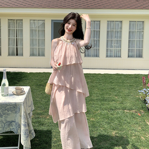 多巴胺粉色无袖挂脖连衣裙女夏2025慵懒松弛绝美度假蛋糕长裙及踝图片