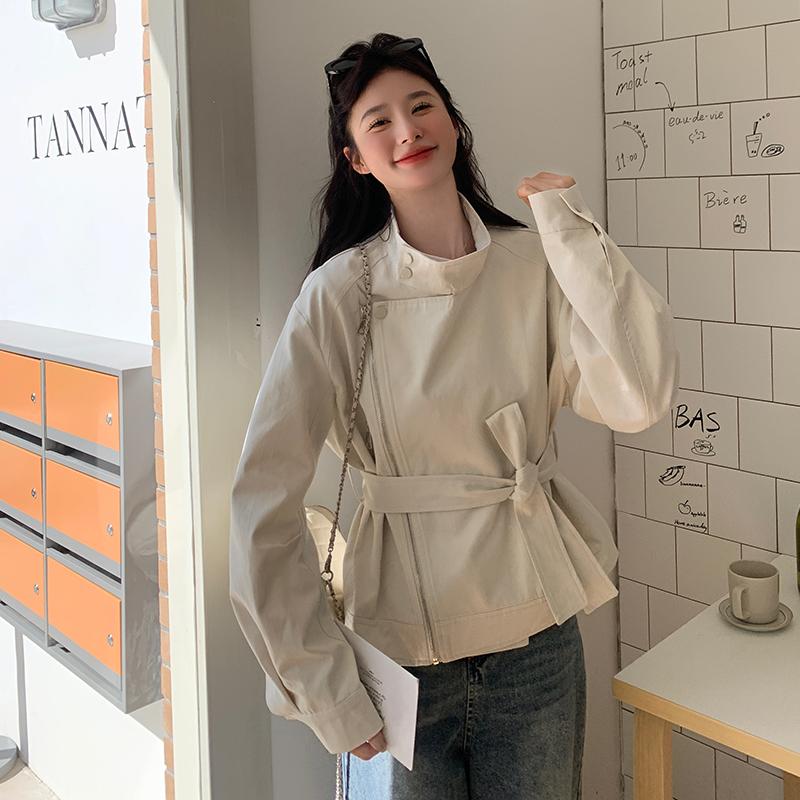 独特超好看米白色短款立领风衣外套女春2025新款又a又飒工装夹克,女装风衣,浙宝289