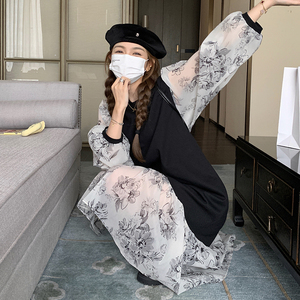 法式圆领假两件连衣裙女2025春秋新款网红碎花拼接长袖宽松鱼尾裙图片