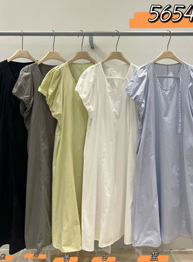 WE女装5654夏季新款日系宽松大码胖mm休闲慵懒风V领短袖连衣长裙
