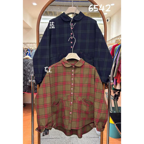 胖mm慵懒翻领格纹大口袋长袖衬衫