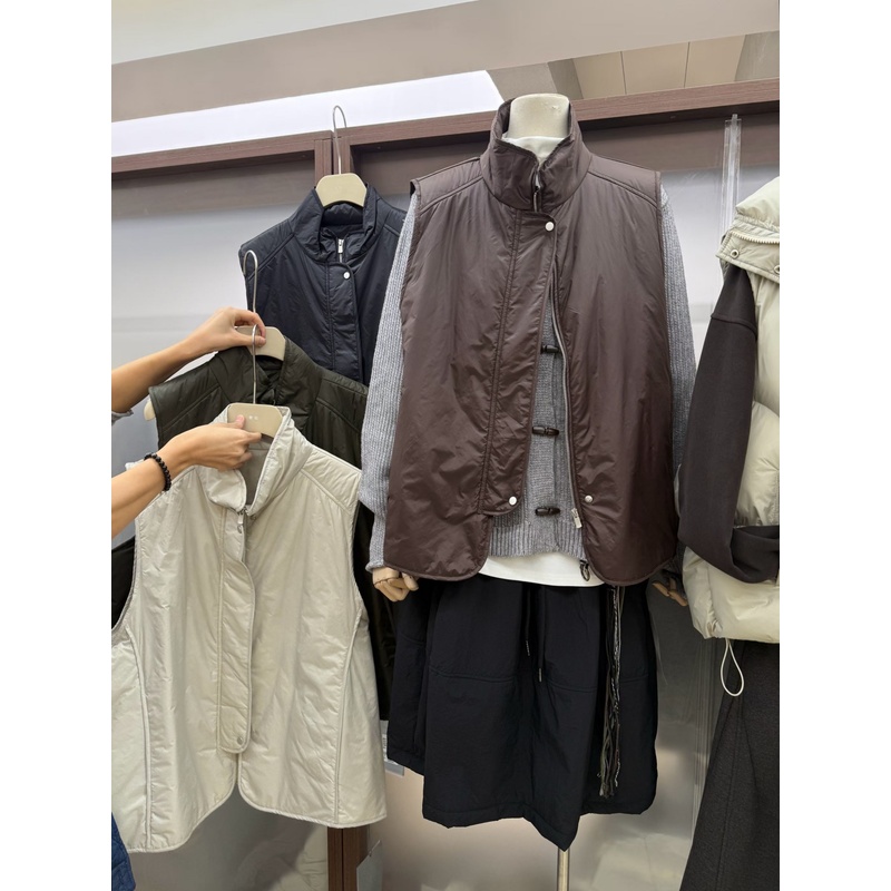 胖mm慵懒松弛风叠穿薄款棉服马甲