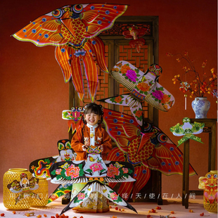 2026新年拍照道具泡泡鱼沙燕风筝玩具喜庆红色挂饰拍照打卡摆设