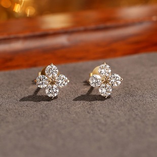 闪耀之星纯银镀金幸运四叶草锆石日常通勤日系轻奢风闪钻耳钉耳饰