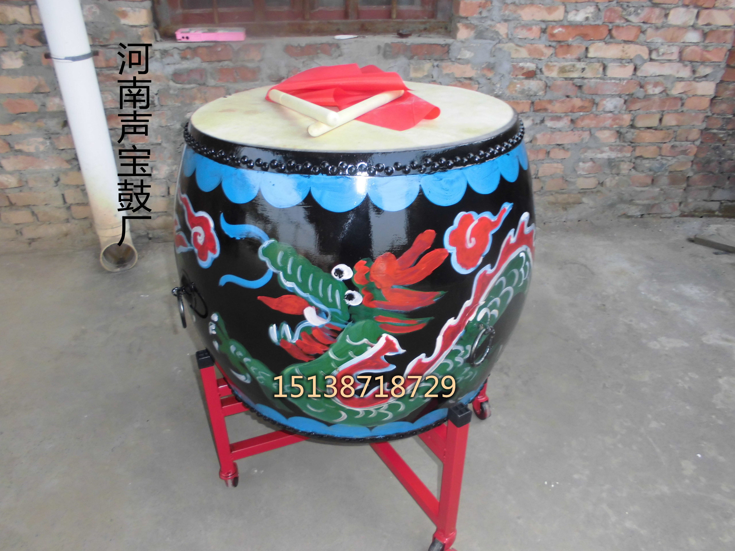 16寸新款彩绘战鼓表演牛皮大鼓立式鼓民族鼓寺庙鼓威风鼓厂家直销