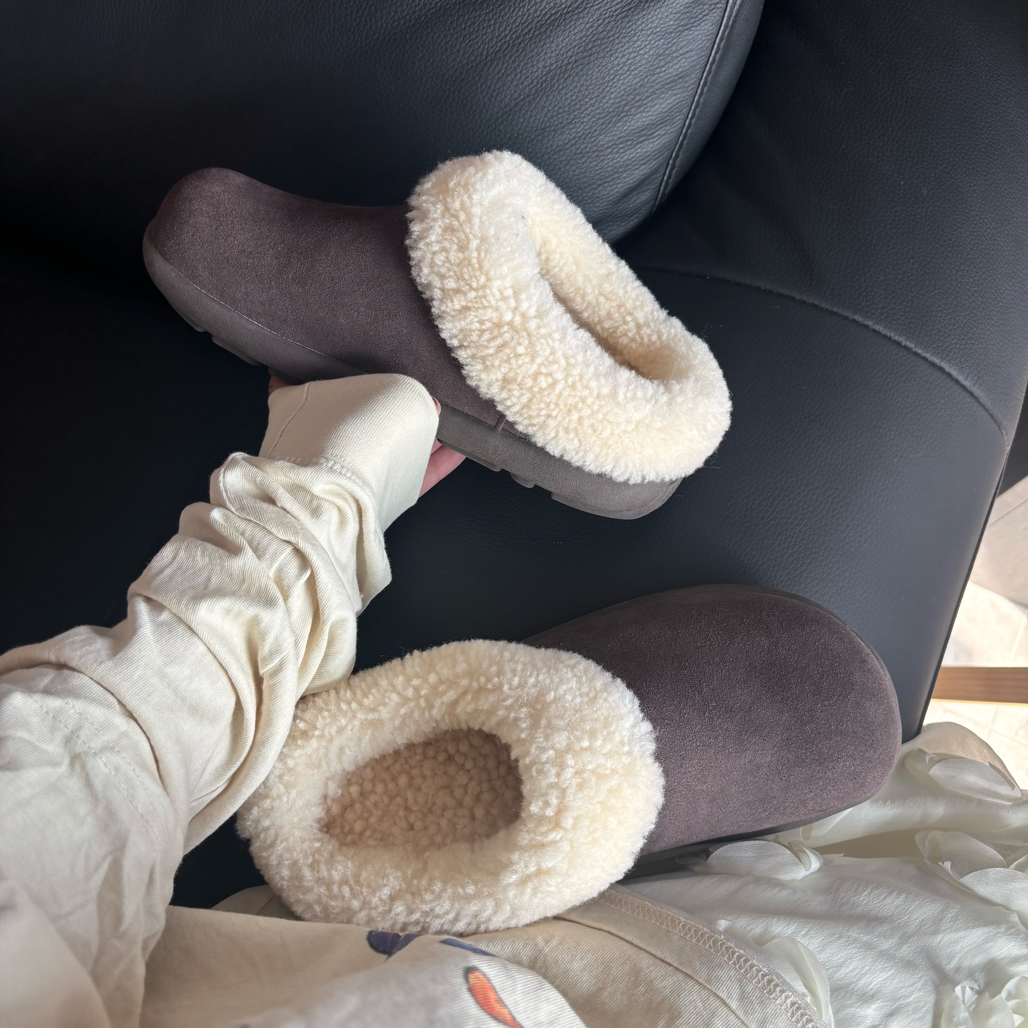 小土豆2025年新款雪地靴女皮毛一体厚底包头拖加厚保暖毛毛拖勃肯