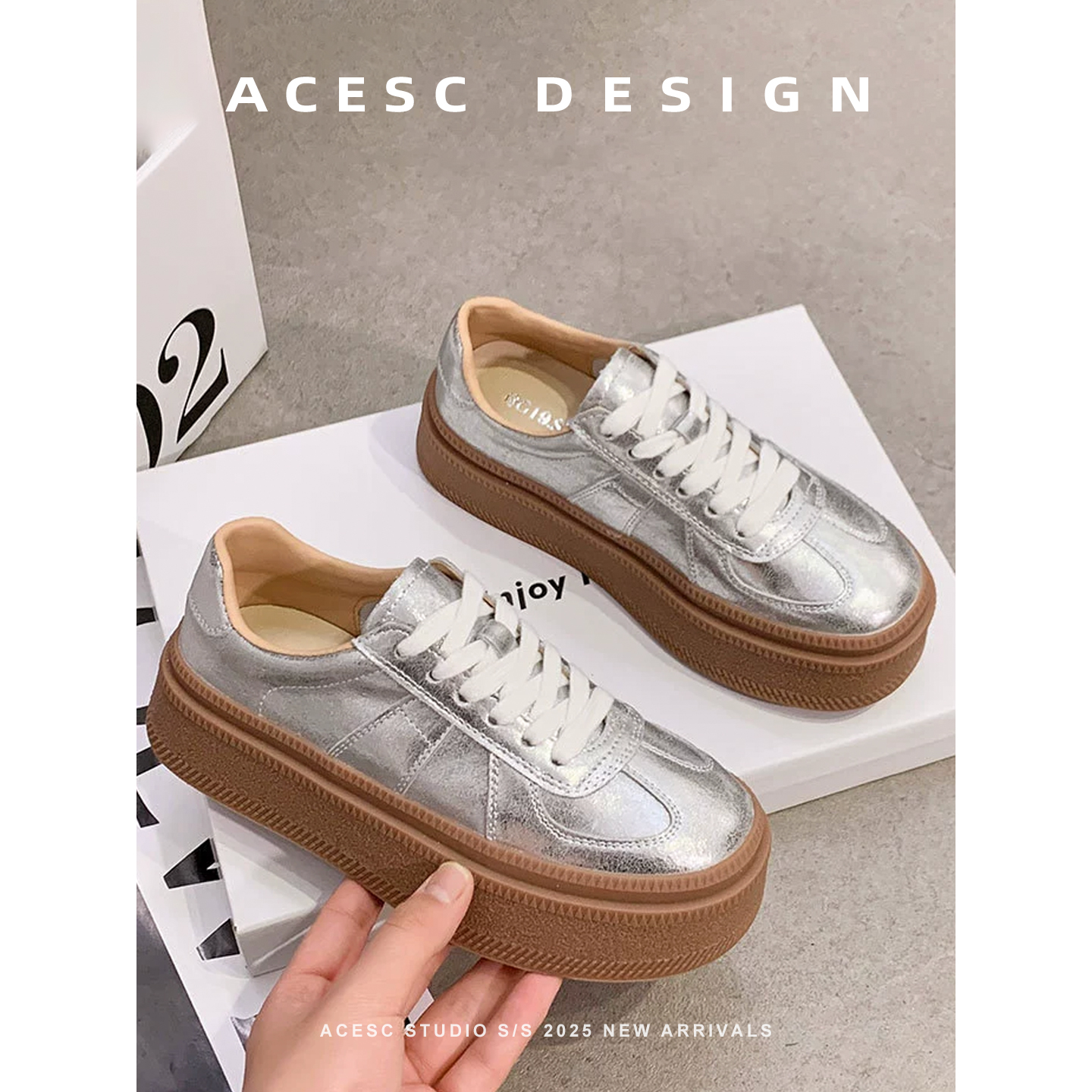 银色德训鞋女2025新款春秋季小众复古厚底增高平底真皮休闲板鞋